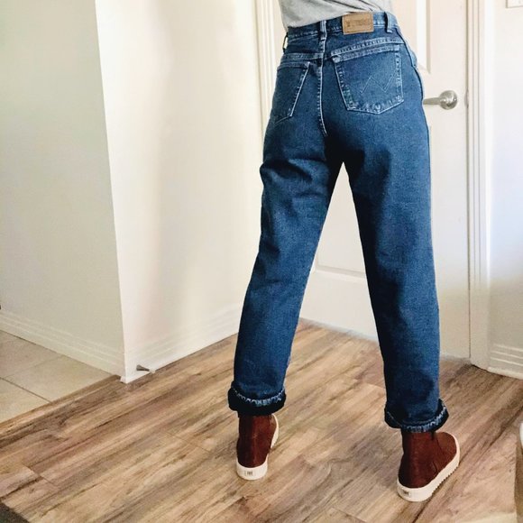 COPY - High-Waisted Fleece-Lined Wrangler Jeans - Picture 5 of 10